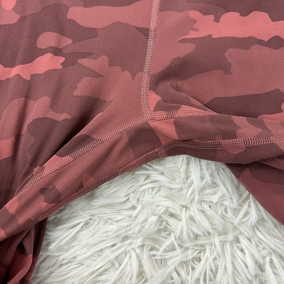 Lululemon Align High-Rise Pant 28" Heritage 365 Camo Brier Rose Multi - Picture 2 of 4